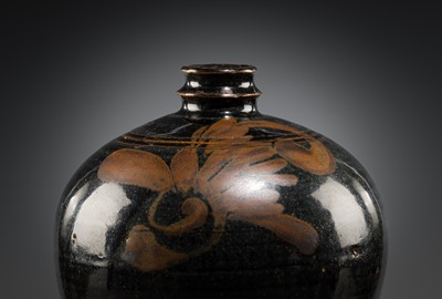Lot 140 - A RUSSET-PAINTED “PHOENIX” WINE JAR, XIAOKOU PING, HENAN, NORTHERN SONG-JIN DYNASTY