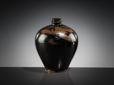 Lot 140 - A RUSSET-PAINTED “PHOENIX” WINE JAR, XIAOKOU PING, HENAN, NORTHERN SONG-JIN DYNASTY