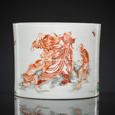 Lot 594 - A LARGE ‘ZHONG KUI FIGHTING DEMONS’ BRUSHPOT, BITONG, QING DYNASTY