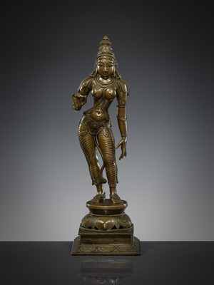 Lot 630 - A BRONZE FIGURE OF PARVATI, SOUTH INDIA, NAYAK DYNASTY PERIOD
