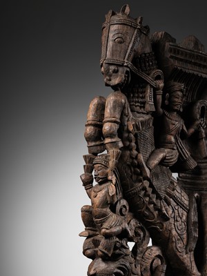 Lot 307 - AN ARCHITECTURAL WOOD BRACKET, TAMIL NADU, 17TH-18TH CENTURY