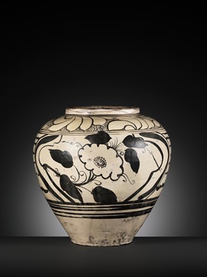 Lot 143 - A RARE LARGE CIZHOU PAINTED ‘PEONY’ JAR, JIN-YUAN DYNASTY