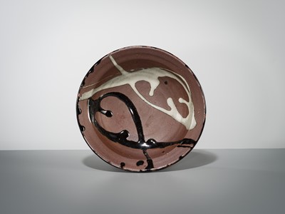 Lot 202 - SHOJI HAMADA: A POTTERY BOWL WITH ABSTRACT GLAZING