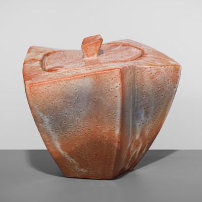 Lot 207 - KATO YASUKAGE: A SHINO-GLAZED STONEWARE MIZUSASHI WITH COVER, DATED 2010