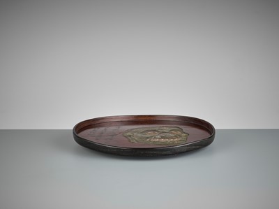 Lot 137 - KANO TESSAI: A CARVED LACQUER TRAY, DATED 1919