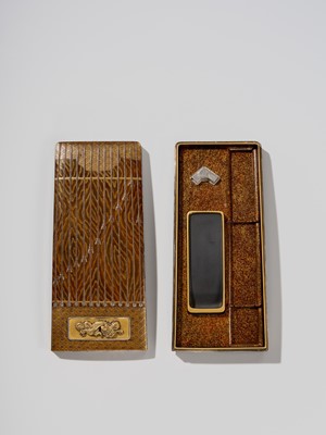 Lot 118 - A FINE LACQUER SUZURIBAKO (WRITING BOX) IN THE FORM OF A KOTO (HARP)