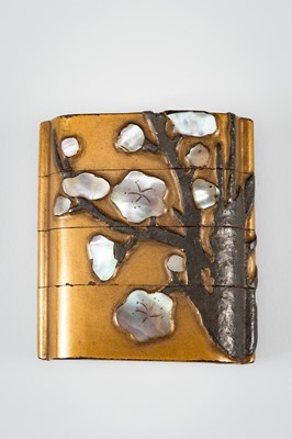 Lot 1423 - A RINPA-STYLE THREE-CASE LACQUER INRO WITH CHERRY BLOSSOMS