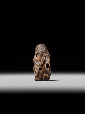 Lot 108 - A VERY RARE WOOD NETSUKE OF DARUMA IMITATING A GHOST