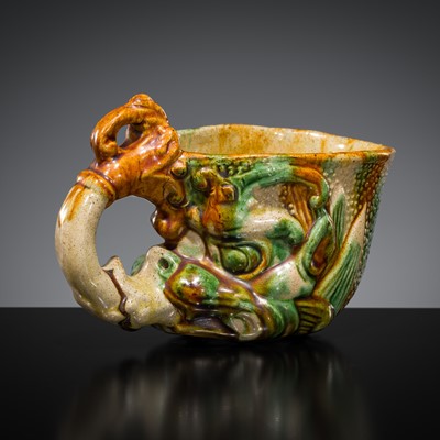 Lot 535 - A RARE SANCAI-GLAZED POTTERY RHYTON, TANG DYNASTY