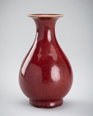 A LANGYAO GLAZED VASE, YUHUCHUNPING, QING DYNASTY