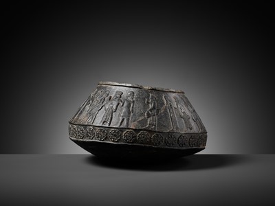 Lot 321 - A WESTERN ASIATIC ‘PROCESSION OF TRIBUTE BEARERS’ CHLORITE VESSEL, 1st MILLENNIUM BC