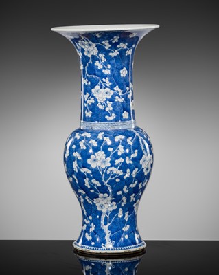 Lot 566 - A BLUE AND WHITE ‘PRUNUS AND ICE CRACK’ PHOENIX TAIL VASE, YENYEN, KANGXI PERIOD