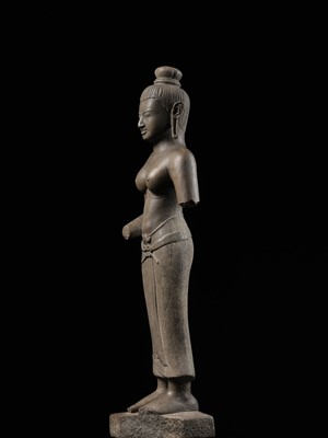 Lot 261 - A LARGE SANDSTONE FIGURE OF UMA, MEKONG DELTA, LATE 12TH CENTURY