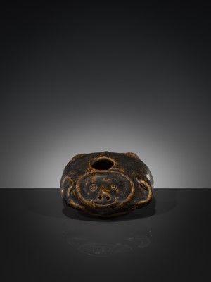 Lot 414 - A RARE LIME POT IN THE FORM OF A MONKEY, STONEWARE, ANGKOR PERIOD