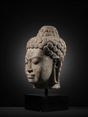 Lot 252 - A RARE AND LARGE SANDSTONE HEAD OF BUDDHA, MON DVARAVATI