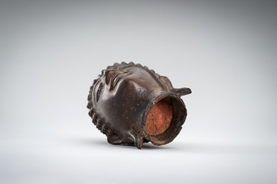 Lot 1014 - A BRONZE HEAD OF BUDDHA, CHIENG SEN STYLE