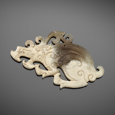 A JADE ‘TIGER’ PENDANT, WARRING STATES PERIOD