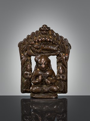 Lot 285 - AN EXTREMELY RARE COPPER ALLOY ICON OF NAMMALVAR, 16TH CENTURY