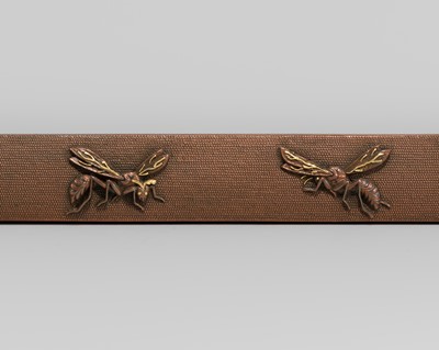 Lot 569 - A FINE NANAKO SUAKA KOZUKA WITH TWO WASPS