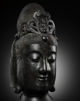 Lot 42 - A LARGE AND RARE BRONZE HEAD OF GUANYIN, SONG DYNASTY OR EARLIER