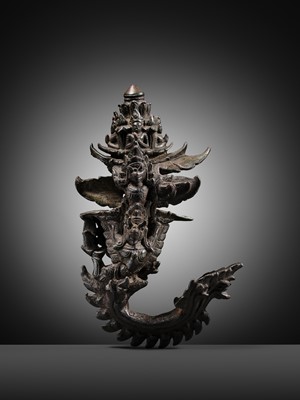Lot 264 - A BRONZE PALANQUIN HOOK, KHMER EMPIRE, 12TH-13TH CENTURY