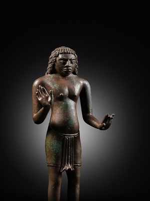 Lot 247 - A RARE BRONZE FIGURE OF KRISHNA, PRE-ANGKORIAN PERIOD, PHNOM DA STYLE