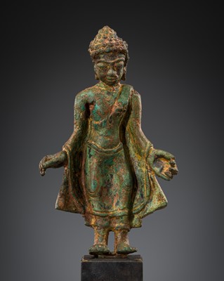 Lot 677 - A BRONZE FIGURE OF BUDDHA, PRE-ANGKOR, 7TH CENTURY