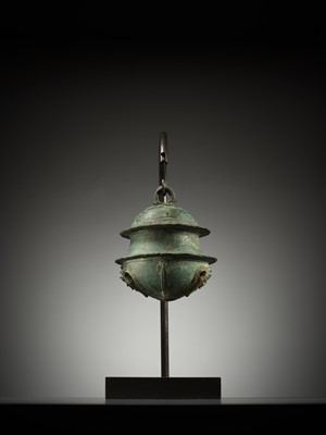 Lot 359 - A BRONZE ELEPHANT BELL, ANGKOR PERIOD