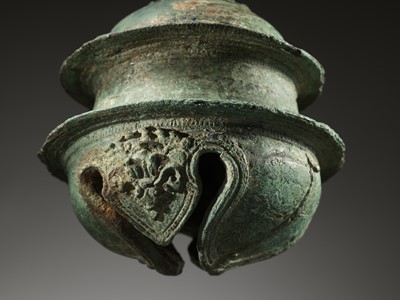 Lot 359 - A BRONZE ELEPHANT BELL, ANGKOR PERIOD