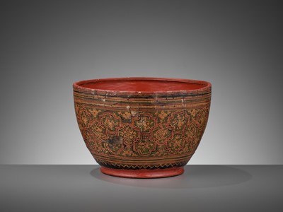 Lot 395 - A LACQUER BOWL, BURMA, 18TH-19TH CENTURY
