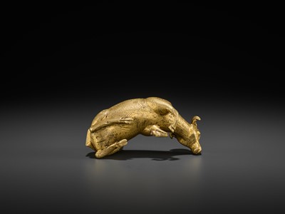 Lot 82 - A GILT BRONZE FIGURE OF A RECUMBENT ‘LONGEVITY’ RAM, MING DYNASTY