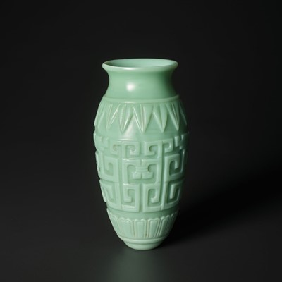 Lot 120 - A RARE CARVED ARCHAISTIC ‘KUILONG’ TURQUOISE GLASS VASE, MID-QING DYNASTY