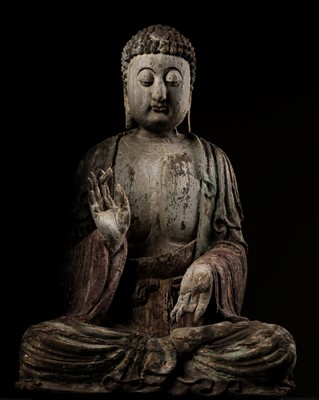 Lot 46 - A PAINTED AND CARVED WOOD FIGURE OF A SEATED BUDDHA, JIN DYNASTY