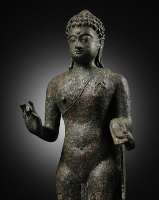 Lot 226 - A BRONZE FIGURE OF BUDDHA, INDONESIA, 9TH-11TH CENTURY