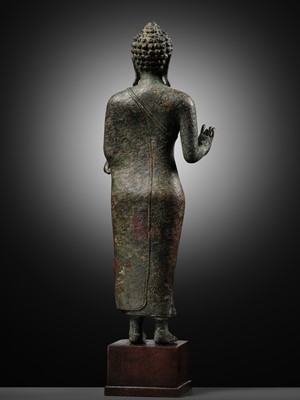Lot 226 - A BRONZE FIGURE OF BUDDHA, INDONESIA, 9TH-11TH CENTURY