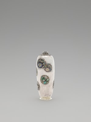Lot 14 - A RARE AND RETICULATED SILVER CLOISONNÉ “VASE WITHIN A VASE” ATTRIBUTED TO HIRATSUKA MOHEI