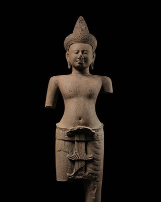 Lot 260 - A SANDSTONE FIGURE OF VISHNU, ANGKOR PERIOD, ANGKOR WAT STYLE