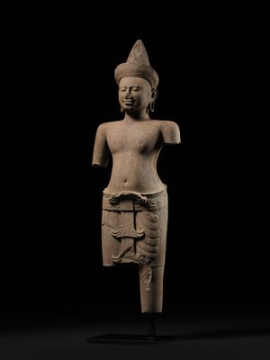 Lot 260 - A SANDSTONE FIGURE OF VISHNU, ANGKOR PERIOD, ANGKOR WAT STYLE