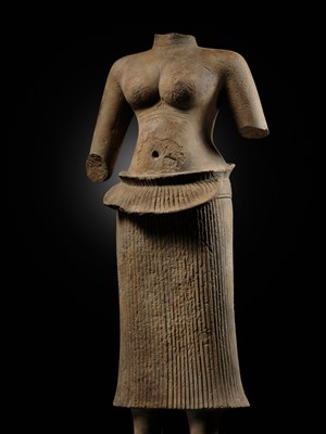 Lot 397 - A SANDSTONE FIGURE OF A FEMALE DEITY, KHMER PERIOD, KOH KER STYLE, 10TH CENTURY