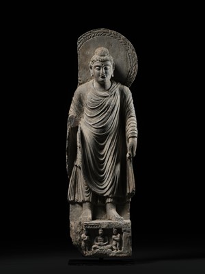 Lot 179 - A GRAY SCHIST FIGURE OF BUDDHA, ANCIENT REGION OF GANDHARA