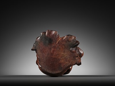 Lot 57 - A BOXWOOD FIGURE OF GUANYIN, 18TH-19TH CENTURY