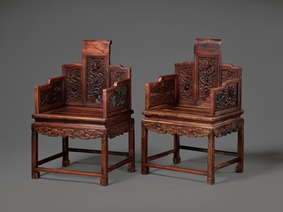 Lot 111 - A PAIR OF ROSEWOOD ‘DRAGON’ THRONES, QING DYNASTY