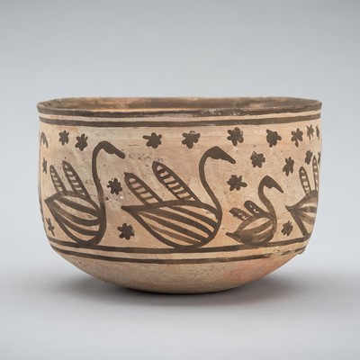 Lot 1255 - A MEHRGARH CERAMIC ‘BIRD’ BOWL, C. 3000 - 2500 BC