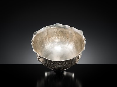 Lot 400 - AN EXPORT SILVER BOWL, MARKS OF WA CHUN AND YE ZHA, QING DYNASTY, CIRCA 1910