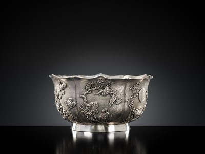 Lot 400 - AN EXPORT SILVER BOWL, MARKS OF WA CHUN AND YE ZHA, QING DYNASTY, CIRCA 1910
