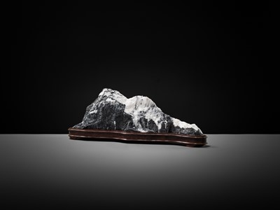 Lot 162 - A XUANSHI STONE ‘SNOW PEAK’ SCHOLAR’S ROCK, SUISEKI