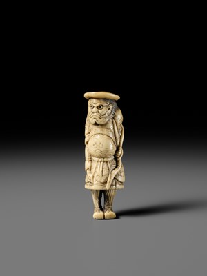 Lot 466 - AN ANTLER NETSUKE OF A TARTAR ARCHER