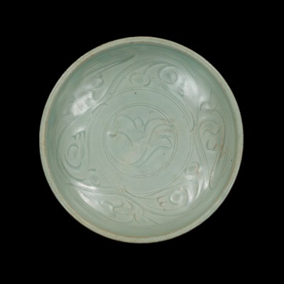 A LONGQUAN CELADON ‘BIRDS’ BOWL, SOUTHERN SONG TO YUAN DYNASTY