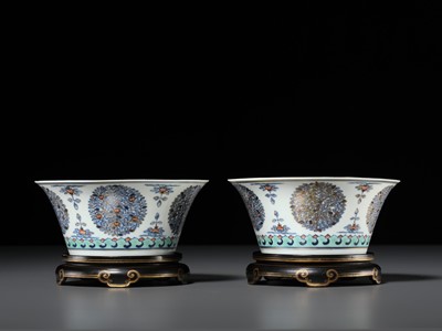Lot 166 - A RARE PAIR OF DOUCAI ‘MEDALLION’ BOWLS, JIAQING MARKS AND OF THE PERIOD, WITH MATCHING IMPERIAL LACQUER STANDS