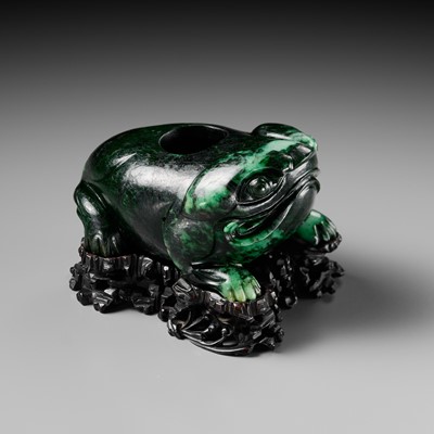 Lot 472 - A ‘MAW SIT SIT’ JADEITE WATERPOT IN THE FORM OF A THREE-LEGGED TOAD